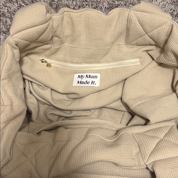 My mum made it waffle quilted tote bag - Picture 4 of 4